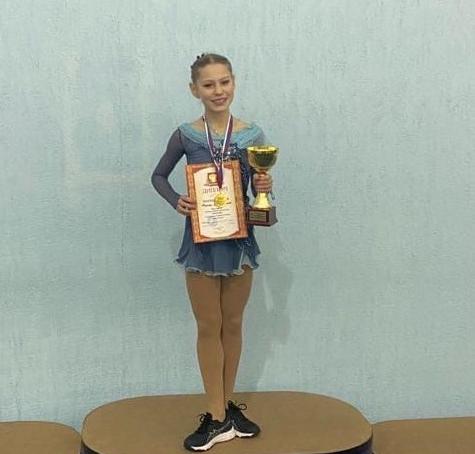 Наша ученица Агнета Латушкина стала победителем Всероссийских соревнований по фигурному катанию!